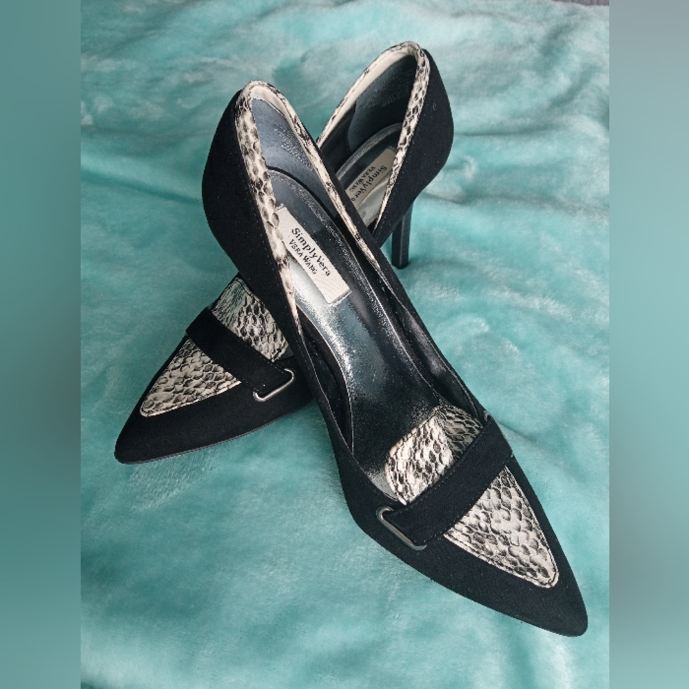 Vera Wang shoes